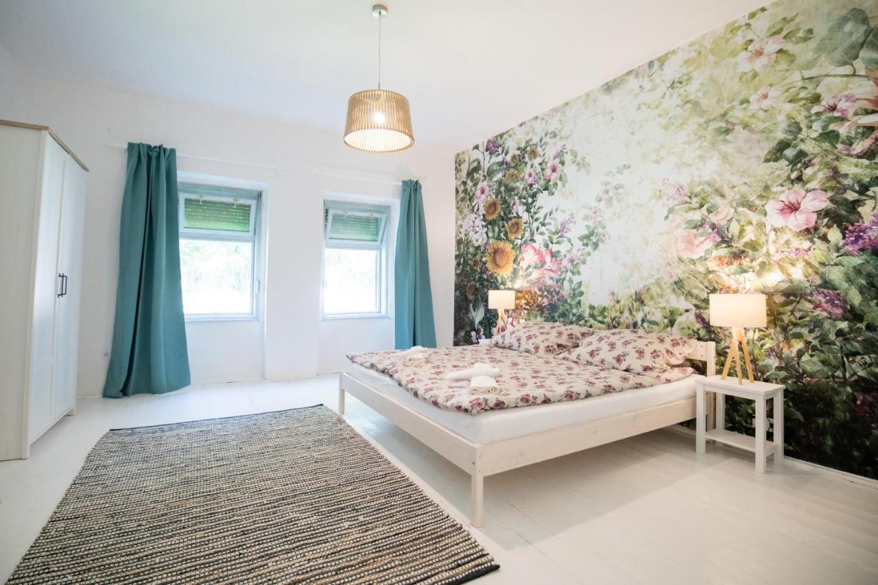 Natura Apartman Tiszafuered מראה חיצוני תמונה